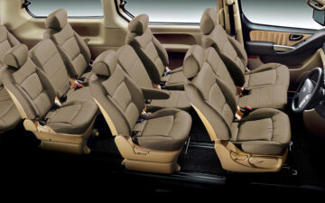 Rent Hyundai Starex 